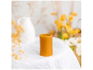 Natural beeswax candle (8,7 x 6,5 cm)
