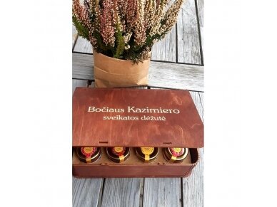 Honey treats in a brown wooden gift box (12 x 50 g) 3