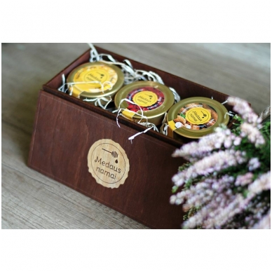 Medaus produktų rinkinys medinėje dėžutėje (rudos sp.) 3
